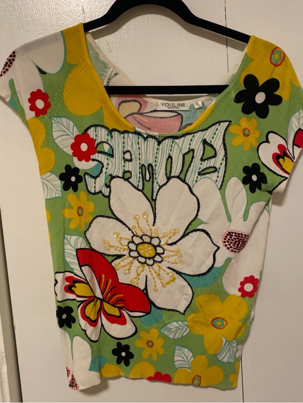 Youline Floral Graphic Scoop Neck Top in Green, Yellow, Red
